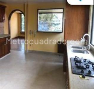 Casa de 4 alcobas en venta en Chía, 512 m² · foto 2 de 3