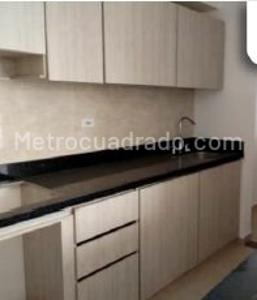 Apartamento de 3 alcobas en venta en Granadas, Bucaramanga, 72 m² · foto 3 de 3