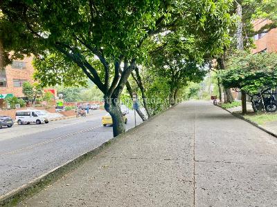 Casa de 4 alcobas en venta en Cristales, Cali, 396 m² · foto 7 de 20