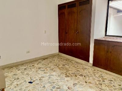 Casa de 4 alcobas en venta en Cristales, Cali, 396 m² · foto 8 de 20