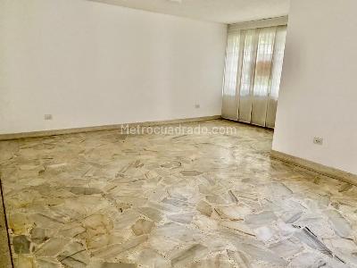 Casa de 4 alcobas en venta en Cristales, Cali, 396 m² · foto 10 de 20