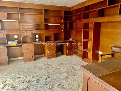 Casa de 4 alcobas en venta en Cristales, Cali, 396 m² · foto 16 de 20