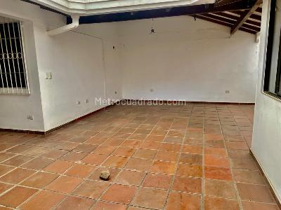 Casa de 4 alcobas en venta en Cristales, Cali, 396 m² · foto 17 de 20