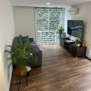 Apartaestudio en venta en Santa Rita, Cali, 61 m² · foto 2 de 11