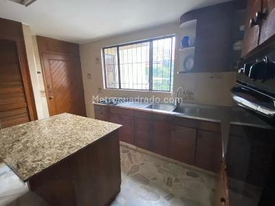 Apartamento de 3 alcobas en venta en Santa Teresita, Cali, 300 m² · foto 5 de 20