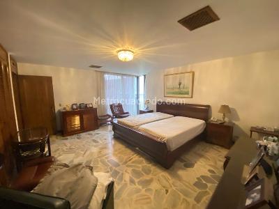 Apartamento de 3 alcobas en venta en Santa Teresita, Cali, 300 m² · foto 18 de 20
