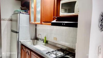 Apartamento de 3 alcobas en venta en Manzanares, Cali, 68 m² · foto 2 de 14