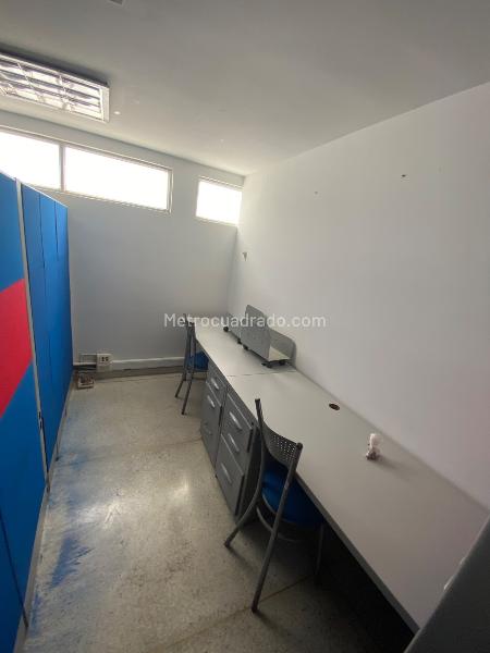 Oficina en Arriendo, Primero De Mayo, Cali - Más