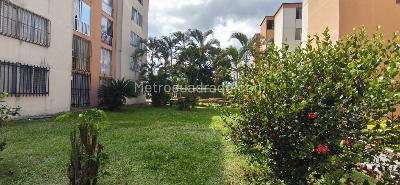 Apartamento de 3 alcobas en venta en Brisas De Los Alamos, Cali, 57 m² · foto 3 de 15
