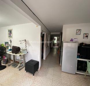 Casa de 5 alcobas en venta en Jorge Eliecer Gaitan, Cali, 300 m² · foto 2 de 18
