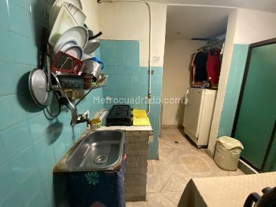 Casa de 5 alcobas en venta en Jorge Eliecer Gaitan, Cali, 300 m² · foto 3 de 18