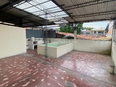 Casa de 5 alcobas en venta en Jorge Eliecer Gaitan, Cali, 300 m² · foto 12 de 18