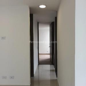 Apartamento de 3 alcobas en venta en Pereira, 77 m² · foto 7 de 16