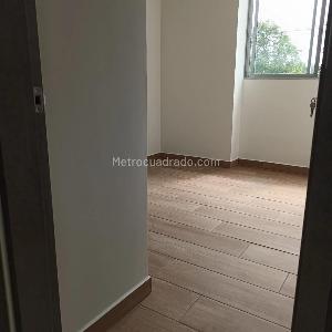 Apartamento de 3 alcobas en venta en Pereira, 77 m² · foto 8 de 16