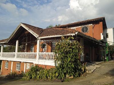 Casa de 5 alcobas en venta en Condominio Cipango, Pereira, 800 m² · foto 2 de 20