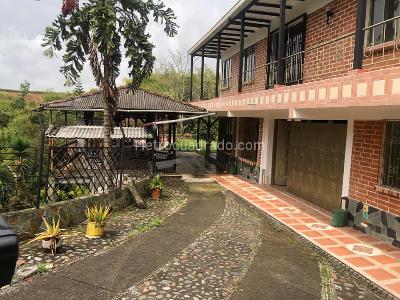 Casa en venta en Pereira · foto 2 de 20