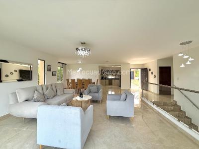 Casa en venta en Pereira, Pereira · foto 2 de 19