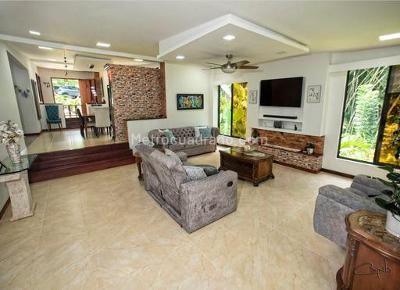 Casa de 4 alcobas en venta en Cedritos, Pereira, 420 m² · foto 4 de 20