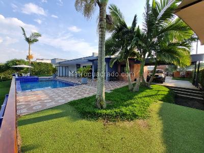 Casa de 4 alcobas en venta en Mirador De Llano Grande, Pereira, 450 m² · foto 4 de 20