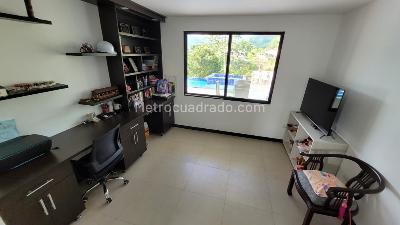 Casa de 4 alcobas en venta en Mirador De Llano Grande, Pereira, 450 m² · foto 14 de 20