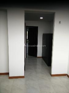 Apartamento de 2 alcobas en venta en Pinares De San Martin, Pereira, 59 m² · foto 8 de 13