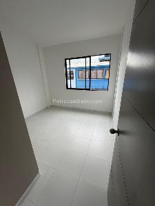 Apartamento de 2 alcobas en venta en La Lorena Ii, Pereira, 65 m² · foto 10 de 17