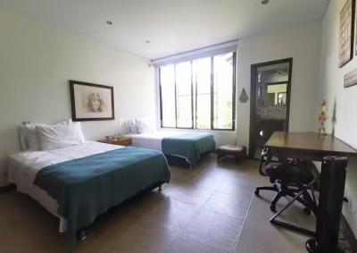 Casa de 5 alcobas en arriendo en Av Colibris, Pereira, 300 m² · foto 7 de 16