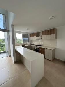 Apartamento en venta en Pinares, Pereira · foto 2 de 16