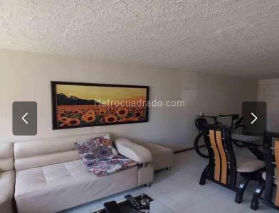 Apartamento en venta en Alcazares, Pereira · foto 3 de 20