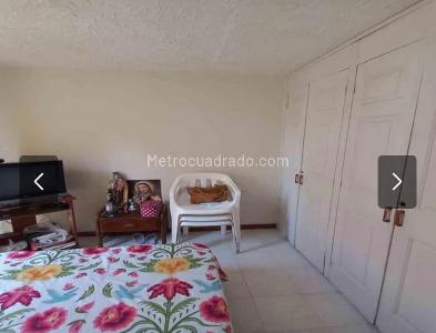 Apartamento en venta en Alcazares, Pereira · foto 7 de 20