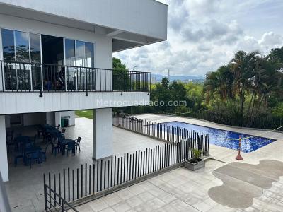 Apartamento en venta en Alcazares, Pereira · foto 13 de 20