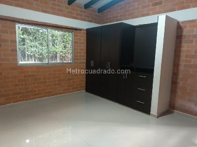Casa de 3 alcobas en venta en Cedritos, Pereira, 240 m² · foto 20 de 20