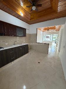 Casa de 3 alcobas en venta en Brisas De Girardot, Girardot, 96 m² · foto 4 de 11