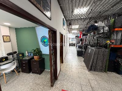 Casa de 2 alcobas en venta en Modelia Occidental, Bogotá, 196 m² · foto 13 de 14