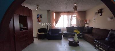 Casa de 5 alcobas en venta en San Agustin, Bogotá, 376 m² · foto 8 de 15