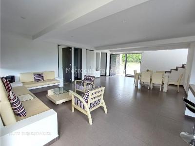 Casa de 3 alcobas en venta en El Caimo, Armenia, 300 m² · foto 3 de 20