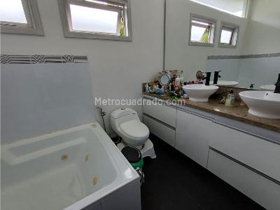Casa de 4 alcobas en venta en Avenida 19, Armenia, 408 m² · foto 19 de 20