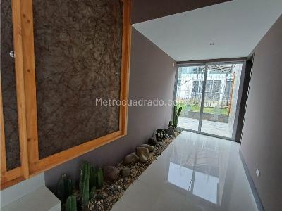 Casa de 5 alcobas en venta en Avenida Centenario, Armenia, 1700 m² · foto 8 de 20