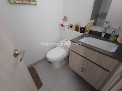Apartamento de 1 alcoba en venta en Club Campestre, Armenia, 80 m² · foto 12 de 20