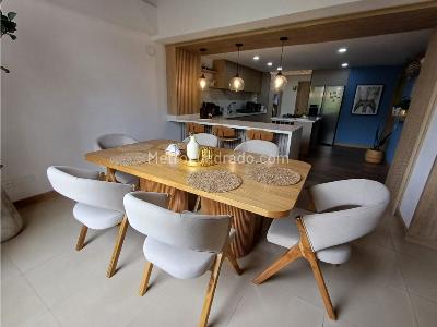 Casa de 3 alcobas en venta en Fundadores, Armenia, 250 m² · foto 2 de 20