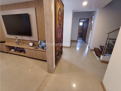 Casa de 3 alcobas en venta en Fundadores, Armenia, 250 m² · foto 13 de 20