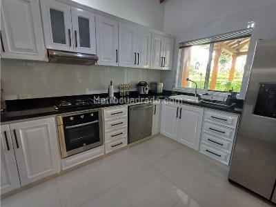 Casa de 4 alcobas en venta en El Caimo, Armenia, 220 m² · foto 5 de 20