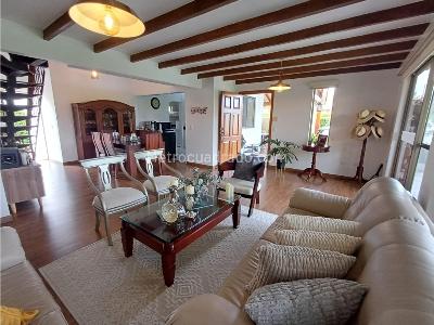 Casa de 4 alcobas en venta en El Caimo, Armenia, 220 m² · foto 8 de 20
