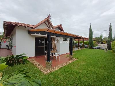 Casa de 4 alcobas en venta en El Caimo, Armenia, 220 m² · foto 18 de 20