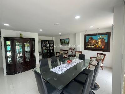 Casa de 4 alcobas en venta en Parque De La Vida, Armenia, 230 m² · foto 3 de 11