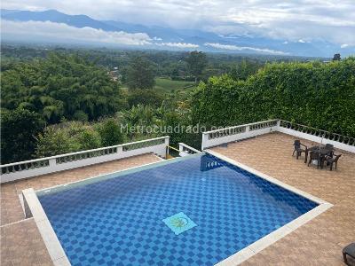 Casa de 5 alcobas en venta en Via Pueblo Tapao, Armenia, 1400 m² · foto 3 de 20