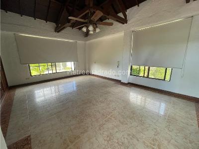 Casa de 5 alcobas en venta en Club Campestre, Armenia · foto 6 de 20