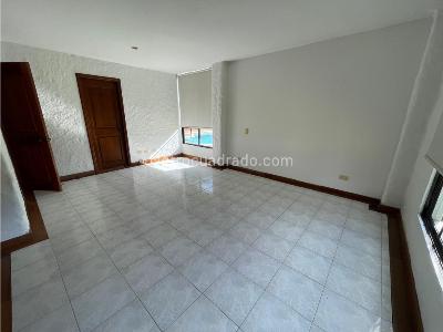 Casa de 5 alcobas en venta en Club Campestre, Armenia · foto 16 de 20