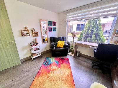 Casa de 4 alcobas en venta en Avenida 19, Armenia, 383 m² · foto 8 de 20