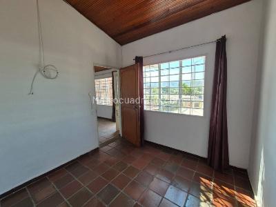 Casa de 4 alcobas en venta en San Antonio, Girardot, 184 m² · foto 9 de 20